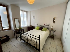 Immeuble de rapport 6 appartements en parfait état à vendre au centre-ville de TONNEINS (47)