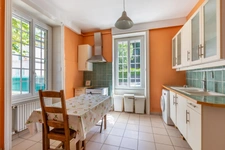 Maison Bourgeoise 8 pièces + annexes VILLARS LES DOMBES (01)