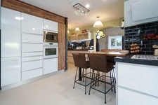 Maison T5 atypique et pleine de charme à POUSSAN ( 34) 