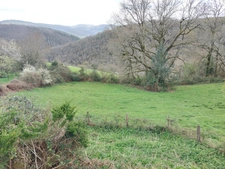 MAISON BOIS TYPE CHALET AVEC VUE DÉGAGÉE – CONFORT ÉTÉ/HIVER – LE TRAVET