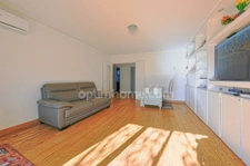 Montpellier Antigone – T3 traversant au dernier étage avec loggia, parking et cave