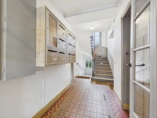 - 78000 VERSAILLES - QUARTIER MONTREUIL - CHARME DE L'ANCIEN - PARQUET MOULURES CHEMINEES - EXPOSE SUD SUR JARDIN - GRANDE CAVE -