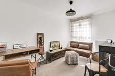 - 94700 MAISONS-ALFORT - QUARTIER CENTRE VILLE - A DEUX PAS COMMERCES ET TRANSPORTS - TRES BEL IMMEUBLE 2018 - TERRASSE - CALME -