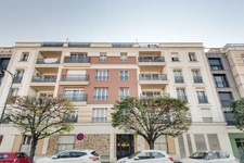 - 94700 MAISONS-ALFORT - QUARTIER CENTRE VILLE - A DEUX PAS COMMERCES ET TRANSPORTS - TRES BEL IMMEUBLE 2018 - TERRASSE - CALME -
