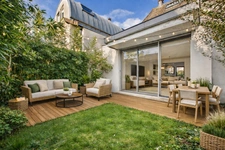 - 78220 VIROFLAY - MAISON FAMILIALE AVEC EXTENSION 140m2 - 3 NIVEAUX - 4 à 5 CHAMBRES - SOUS SOL - BAIGNE DE LUMIERE - GARAGE - ESPACES EXTERIEURS - BEAUX VOLUMES - PROCHE GARES
