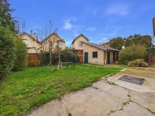 - 78000 VERSAILLES - QUARTIER MONTREUIL - CHARME DE L'ANCIEN - PARQUET MOULURES CHEMINEES - EXPOSE SUD SUR JARDIN - GRANDE CAVE -