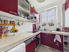 - 78000 VERSAILLES - QUARTIER MONTREUIL - CHARME DE L'ANCIEN - PARQUET MOULURES CHEMINEES - EXPOSE SUD SUR JARDIN - GRANDE CAVE -