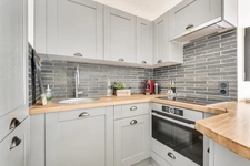 - 94700 MAISONS-ALFORT - QUARTIER CENTRE VILLE - A DEUX PAS COMMERCES ET TRANSPORTS - TRES BEL IMMEUBLE 2018 - TERRASSE - CALME -