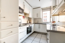 - 75019 PARIS - VILLA CURIAL - ETAGE ELEVE - TRAVERSANT EST/OUEST - BALCON DE 6M2 - 4 CHAMBRES POSSIBLE - CAVE ET PARKING DISPONIBLE-