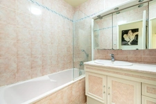 - 75019 PARIS - VILLA CURIAL - ETAGE ELEVE - TRAVERSANT EST/OUEST - BALCON DE 6M2 - 4 CHAMBRES POSSIBLE - CAVE ET PARKING DISPONIBLE-