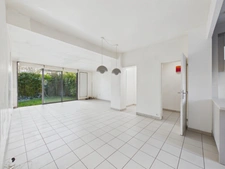 - 78220 VIROFLAY - MAISON FAMILIALE AVEC EXTENSION 140m2 - 3 NIVEAUX - 4 à 5 CHAMBRES - SOUS SOL - BAIGNE DE LUMIERE - GARAGE - ESPACES EXTERIEURS - BEAUX VOLUMES - PROCHE GARES
