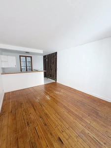 Un appartement de charme, traversant, au cœur du 12ᵉ — à deux pas de la Bastille