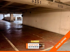 - 75015 PARIS - TOUR MONTPARNASSE - GRAND EMPLACEMENT PARKING DE 11M2 - SECURISEE -