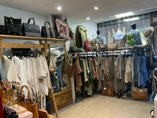 Fonds de commerce à vendre proche grasse centre ville prêt a porter homme femme enfant .accessoire de mode .produits de beauté