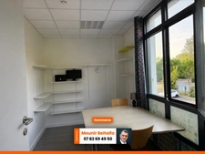 LOCAL PROFESSIONNEL 260 M² – BUREAUX + RDC POLYVALENT – VAL D'EUROPE – 2 PARKINGS