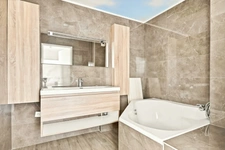 ROMAINVILLE – 3 PIÈCES 68 M² – BALCON – VUE SUR JARDIN – CALME ET LUMINEUX