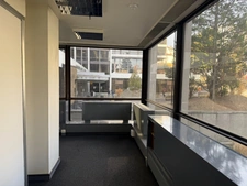SAINT-CLOUD 92 – Bureau lumineux 18 m² – Les Bureaux de la Colline – 1er étage – 79 800 €