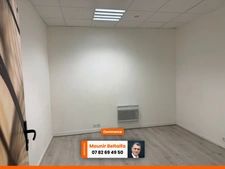 LOCAL PROFESSIONNEL 260 M² – BUREAUX + RDC POLYVALENT – VAL D'EUROPE – 2 PARKINGS