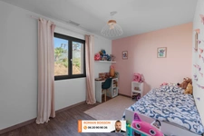 Villa moderne et de plain-pied à vendre 5 pièces (31)