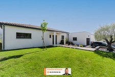 Villa moderne et de plain-pied à vendre 5 pièces (31)