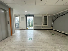 Local/bureau à vendre CASTELNAUDARY (11) - LOCAL COMMERCIAL - VISIBILITE - EMPLACEMENT - LUMINEUX - VENTE INTERACTIVE