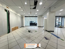 Local/bureau à vendre CASTELNAUDARY (11) - LOCAL COMMERCIAL - VISIBILITE - EMPLACEMENT - LUMINEUX -