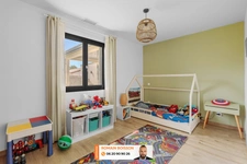 Villa moderne et de plain-pied à vendre 5 pièces (31)