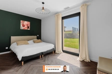 Villa moderne et de plain-pied à vendre 5 pièces (31)