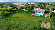 Villa de plain-pied de 152 m² avec piscine à Lamasquère