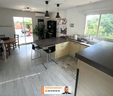 Villa de plain-pied de 152 m² avec piscine à Lamasquère
