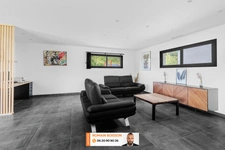 Villa moderne et de plain-pied à vendre 5 pièces (31)