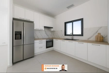 Plain-pied moderne 70 m² de pièce de vie – Piscine & prestations haut de gamme à Laroque-D'Olmes (09)