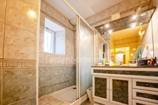 Propriété de caractère à vendre près de Cholet – Maison 180 m², 2 appartements loués, dépendances et 4 hectares