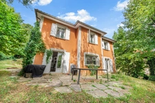 Maison familiale atypique de 170 m² avec jardin, terrasse et garage double – Collonges-au-Mont-d'Or