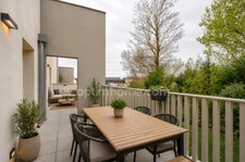 Duplex moderne en dernier étage – 3 chbres + suite parentale – 2 terrasses – Craponne centre