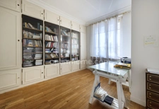 Lyon 8e - Double maison 276 m² (213 + 63) - Jardin 890 m² - Piscine - Proximité tram 6
