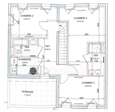 Duplex moderne en dernier étage – 3 chbres + suite parentale – 2 terrasses – Craponne centre