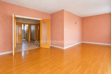 Maison à vendre à Oullins (69600) – 120 m² à rénover, 4 chambres, jardin et entrepôt de 180 m²