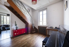 Lyon 8e - Double maison 276 m² (213 + 63) - Jardin 890 m² - Piscine - Proximité tram 6