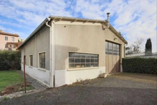 Maison à vendre à Oullins (69600) – 120 m² à rénover, 4 chambres, jardin et entrepôt de 180 m²