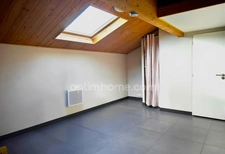 69100 - VILLEURBANNE - STUDIO - MEZZANINE - FAIBLES CHARGES - DERNIER ÉTAGE - PROXIMITÉ BUS ET MÉTRO A - CALME - IDÉAL 1ER ACHAT - INVESTISSEMENT LOCATIF - DPE D (grâce aux nouveau calcul : DPE C)