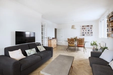69230 – SAINT-GENIS-LAVAL – APPARTEMENT T5 LUMINEUX AVEC EXTÉRIEURS ET STATIONNEMENT