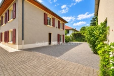 Maison à vendre à Oullins (69600) – 120 m² à rénover, 4 chambres, jardin et entrepôt de 180 m²