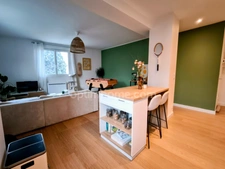 T3 lumineux de 76 m² avec stationnement – Proximité Vernaison centre
