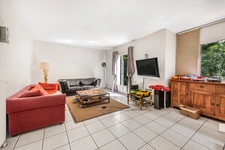 Maison familiale atypique de 170 m² avec jardin, terrasse et garage double – Collonges-au-Mont-d'Or