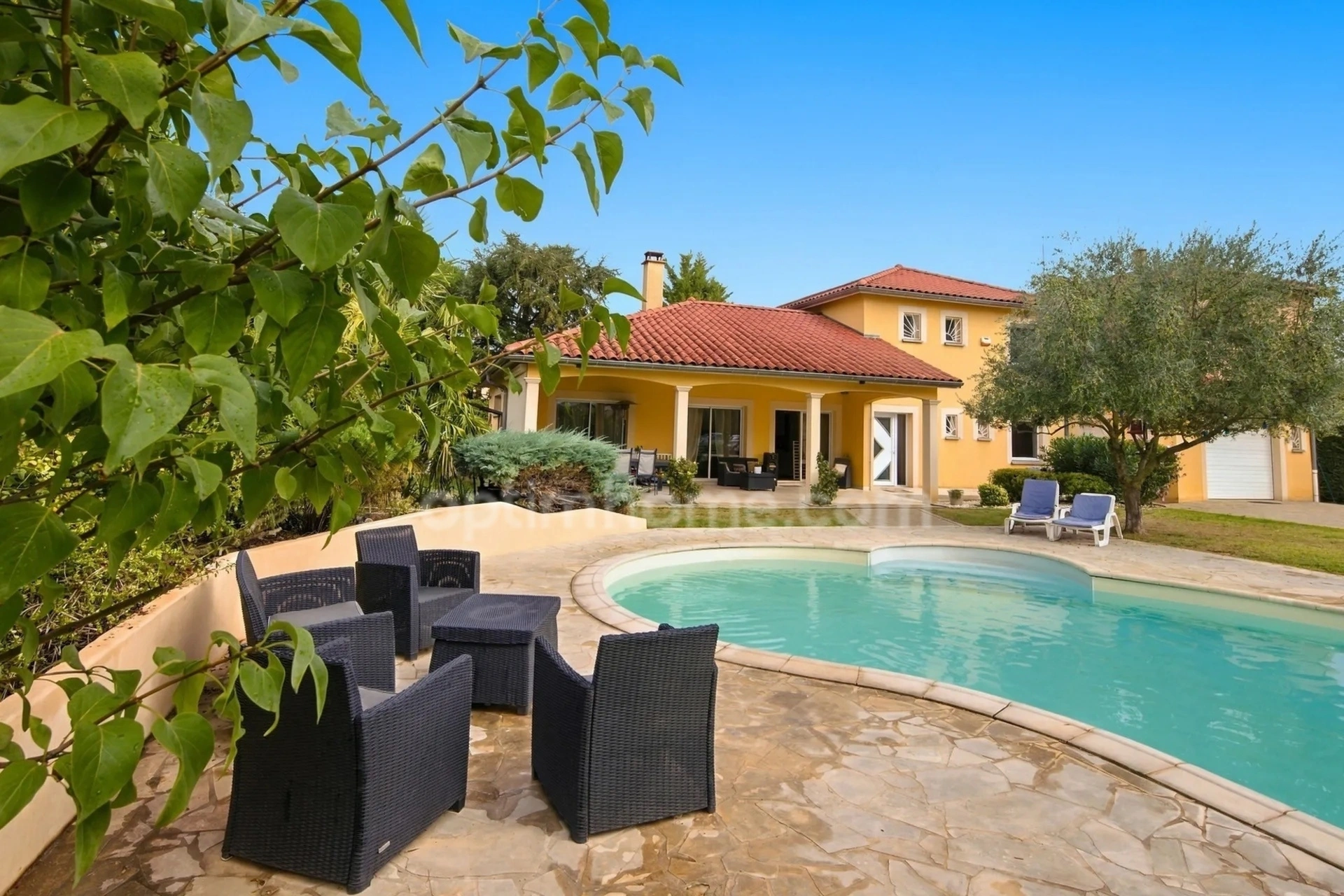 Maison 6 pièces 175 m² · à Chazay-d'Azergues · 175 m² · 785 000 €