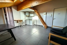 69100 - VILLEURBANNE - STUDIO - MEZZANINE - FAIBLES CHARGES - DERNIER ÉTAGE - PROXIMITÉ BUS ET MÉTRO A - CALME - IDÉAL 1ER ACHAT - INVESTISSEMENT LOCATIF - DPE D (grâce aux nouveau calcul : DPE C)