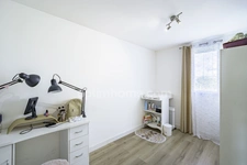 13010 - MARSEILLE - APPARTEMENT - 2 CHAMBRES - CLIMATISATION - BALCON - ÉTAGE ÉLEVÉ - CAVE - STATIONNEMENT - VUE PARC - RÉNOVATIONS COMPLÈTES - SAINT-TRONC - RENTABILITÉ LOCATIVE - EXCLUSIVITÉ