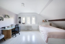 Lyon 8e - Double maison 276 m² (213 + 63) - Jardin 890 m² - Piscine - Proximité tram 6