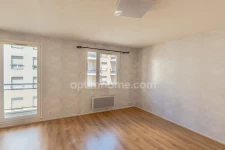 Lyon 8 - 2 pièces avec balcon et stationnement - Secteur Rue Villon, DPE C